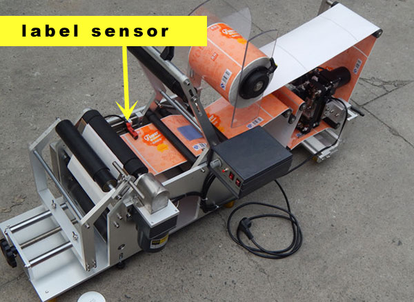 Bottle labeling machine sensor